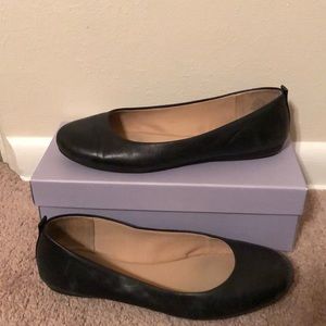 Black Easy Spirit Flats